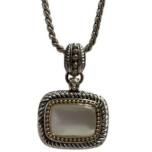 Sterling Silver Mother‎ of Pearl Pendant Necklace Twisted Chain